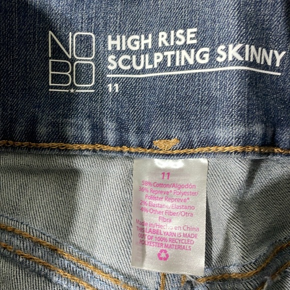 🆕 NEW No Bundaries high rise Sculpting Skinny Jeans - Picture 5 of 5